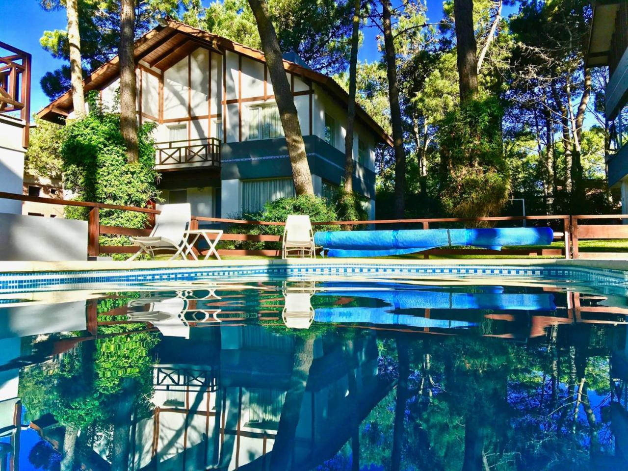 Suites del Bosque Pinamar Exterior foto